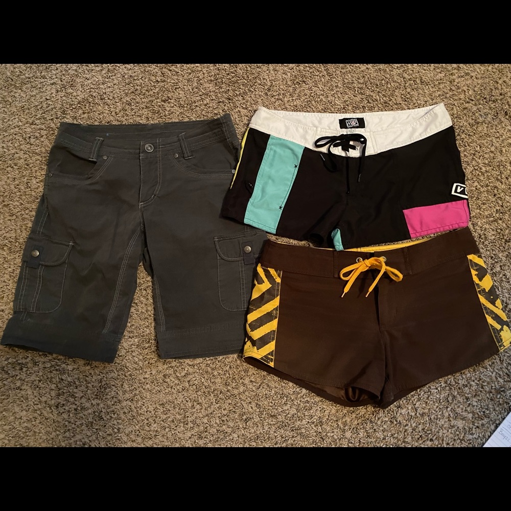 3 Pair Board shorts Volcum/ Kuhn